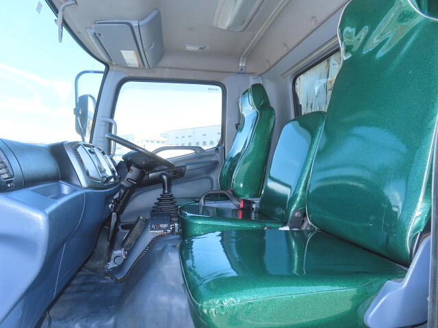 日野レンジャーダンプ中型（4t）[写真18]