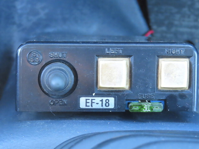 日野レンジャーダンプ中型（4t）[写真23]