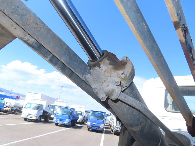 日野レンジャーダンプ中型（4t）[写真32]