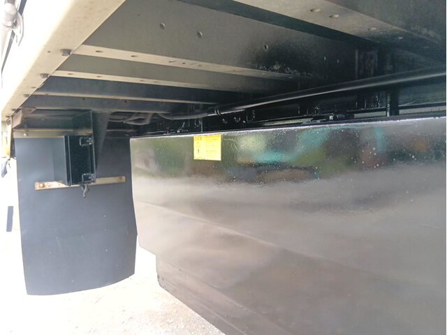 日野プロフィアアルミウイング大型（10t）[写真35]