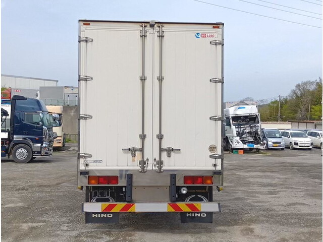 日野プロフィアアルミウイング大型（10t）[写真04]