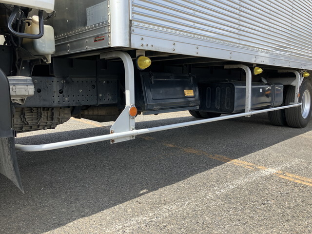 いすゞフォワードアルミバン中型（4t）[写真21]