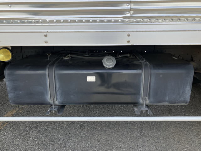 いすゞフォワードアルミバン中型（4t）[写真22]