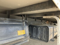 いすゞフォワードアルミバン中型（4t）[写真27]