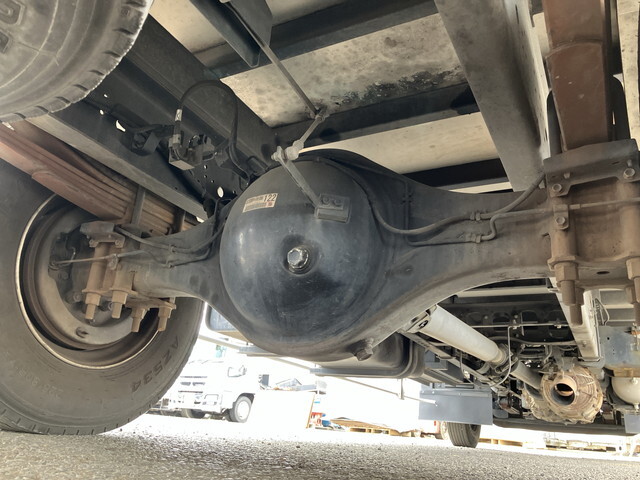 いすゞフォワードアルミバン中型（4t）[写真27]