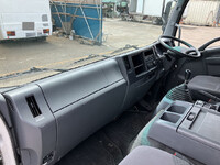 いすゞフォワードアルミバン中型（4t）[写真34]