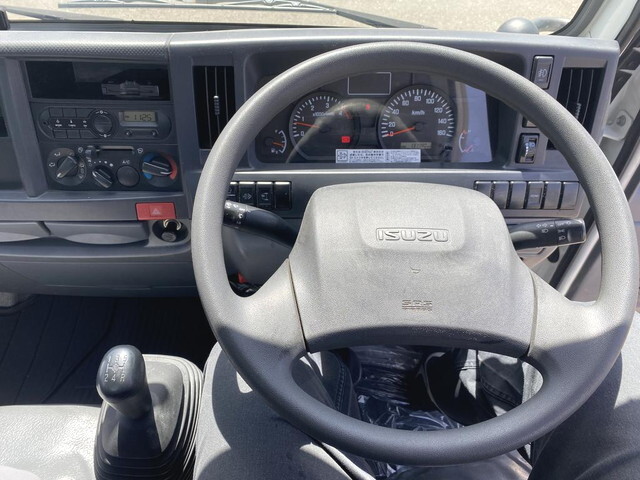 いすゞエルフ平ボディ小型（2t・3t）[写真12]