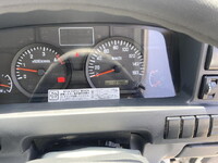 いすゞエルフ平ボディ小型（2t・3t）[写真10]