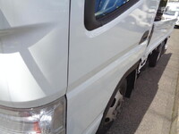 三菱ふそうキャンター平ボディ小型（2t・3t）[写真20]