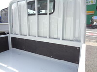 三菱ふそうキャンター平ボディ小型（2t・3t）[写真07]