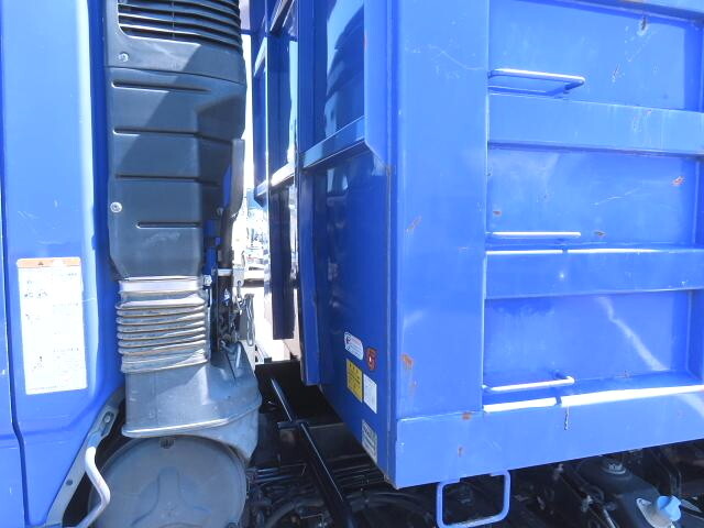 三菱ふそうファイター深ダンプ（土砂禁ダンプ）中型（4t）[写真32]