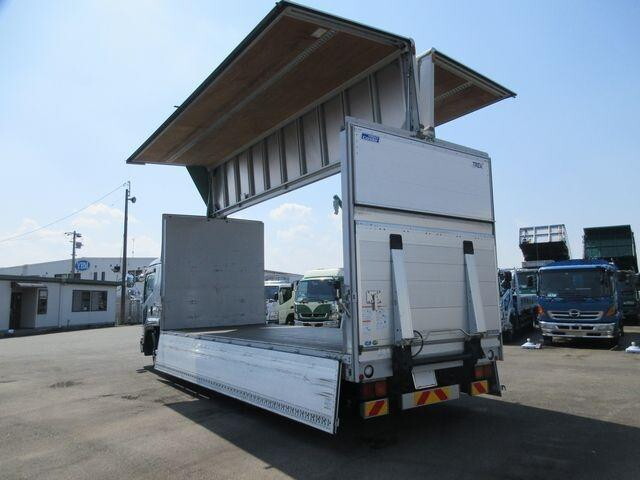 UDトラックスコンドルアルミウイング中型（4t）[写真03]