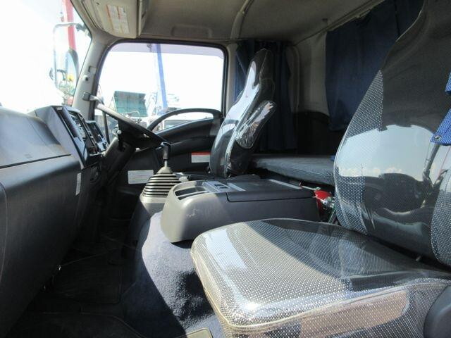 UDトラックスコンドルアルミウイング中型（4t）[写真33]