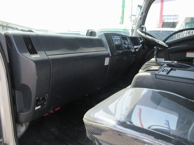 UDトラックスコンドルアルミウイング中型（4t）[写真34]