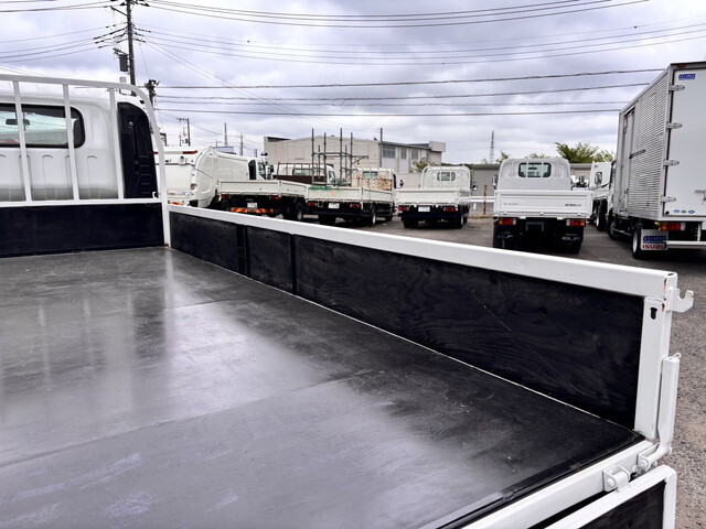 いすゞエルフ平ボディ小型（2t・3t）[写真10]