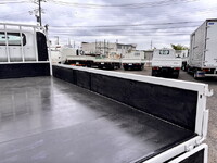 いすゞエルフ平ボディ小型（2t・3t）[写真11]