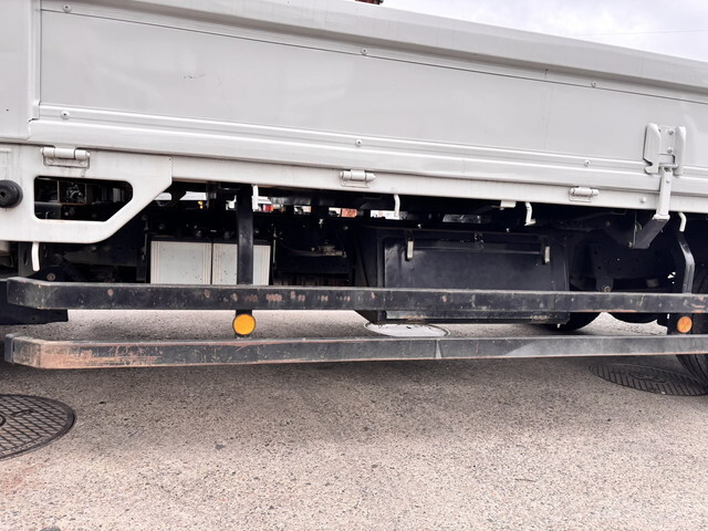 いすゞエルフ平ボディ小型（2t・3t）[写真17]