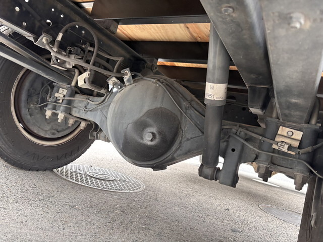 いすゞエルフ平ボディ小型（2t・3t）[写真22]