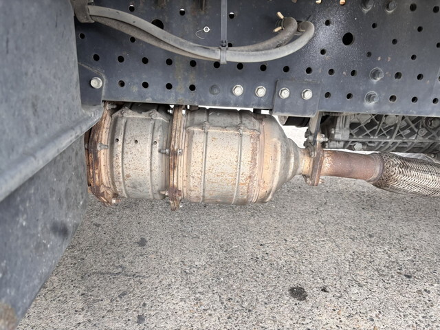 いすゞエルフ平ボディ小型（2t・3t）[写真28]