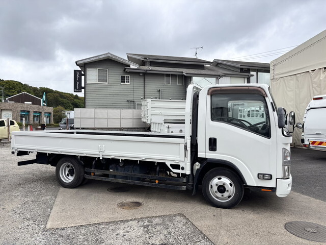 いすゞエルフ平ボディ小型（2t・3t）[写真04]