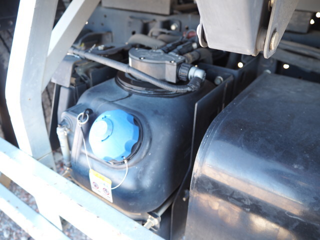 いすゞエルフ平ボディ小型（2t・3t）[写真14]