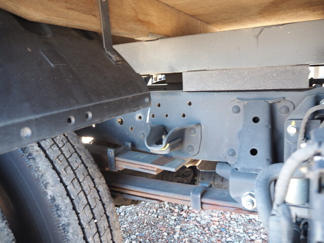 いすゞエルフ平ボディ小型（2t・3t）[写真16]