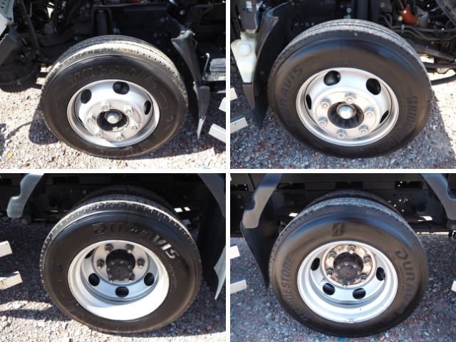 いすゞエルフ平ボディ小型（2t・3t）[写真22]