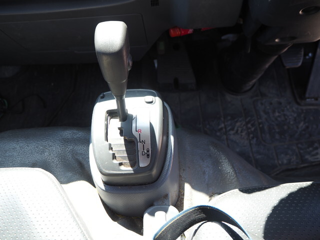 いすゞエルフ平ボディ小型（2t・3t）[写真32]