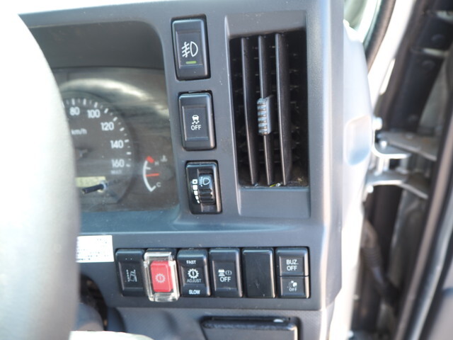 いすゞエルフ平ボディ小型（2t・3t）[写真37]