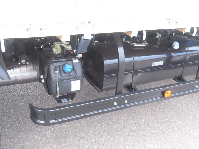 三菱ふそうキャンタークレーン4段小型（2t・3t）[写真13]