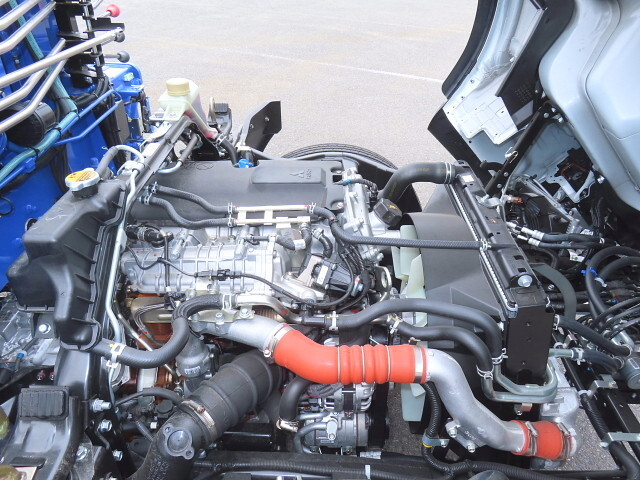 三菱ふそうキャンタークレーン4段小型（2t・3t）[写真16]