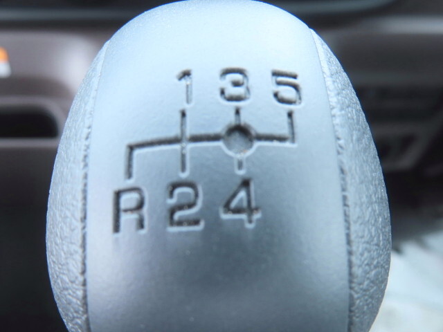 三菱ふそうキャンタークレーン4段小型（2t・3t）[写真22]