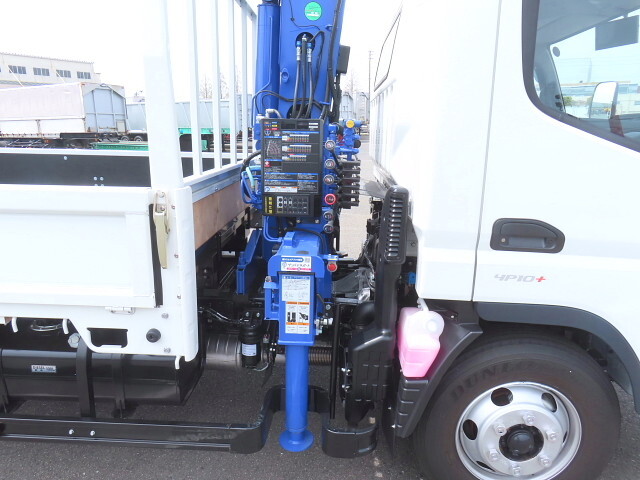 三菱ふそうキャンタークレーン4段小型（2t・3t）[写真32]