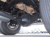 三菱ふそうキャンタークレーン4段小型（2t・3t）[写真10]