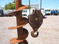 いすゞフォワード穴掘建柱車中型（4t）[写真19]