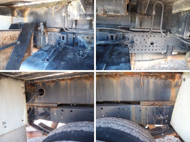 いすゞフォワード穴掘建柱車中型（4t）[写真22]