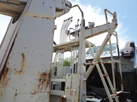 いすゞフォワード穴掘建柱車中型（4t）[写真27]