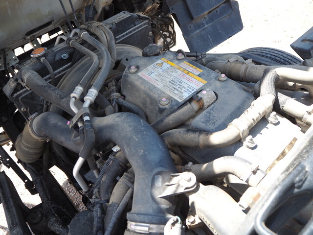 いすゞフォワード穴掘建柱車中型（4t）[写真31]