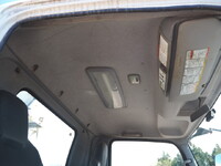 いすゞフォワード穴掘建柱車中型（4t）[写真36]