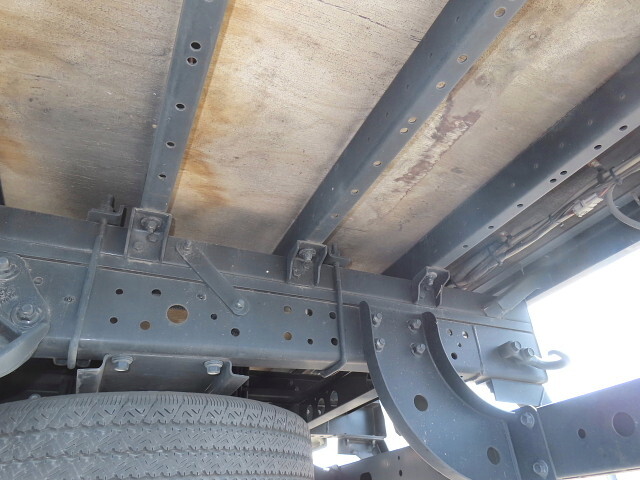 日野デュトロアルミバン小型（2t・3t）[写真11]