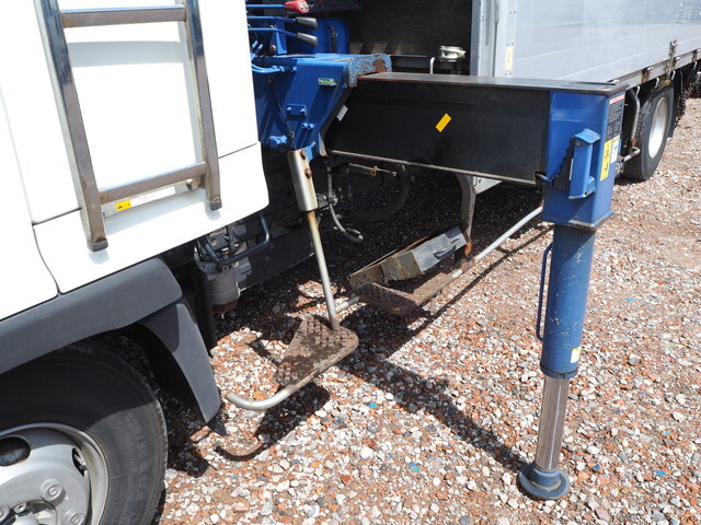 日野レンジャークレーン3段中型（4t）[写真11]