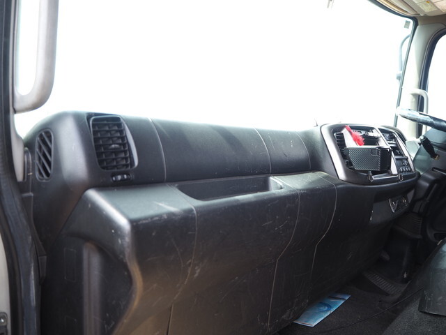 日野レンジャークレーン3段中型（4t）[写真26]