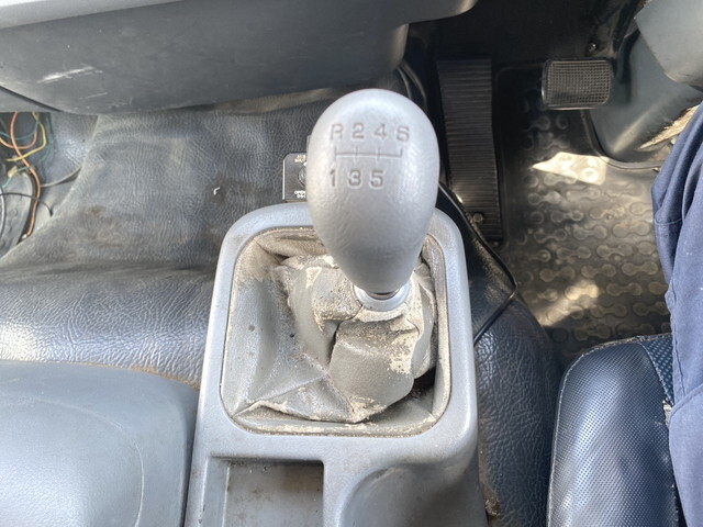 三菱ふそうファイターダンプ増トン（6t・8t）[写真28]