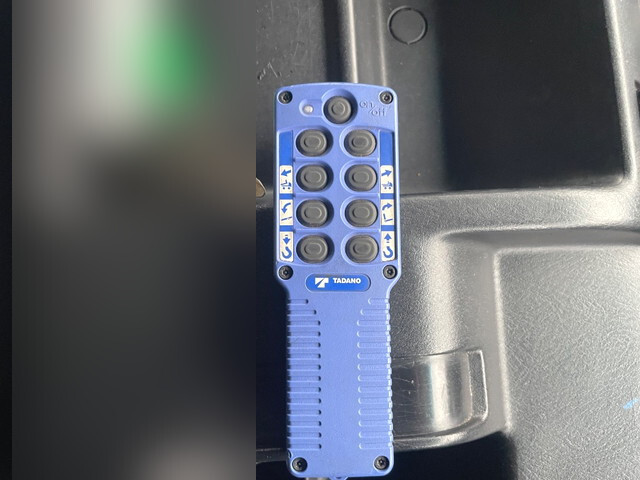 いすゞギガセルフローダー大型（10t）[写真11]