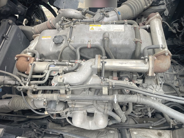 いすゞギガセルフローダー大型（10t）[写真23]