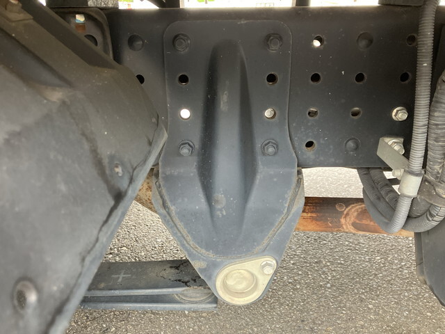 三菱ふそうキャンター平ボディ小型（2t・3t）[写真24]