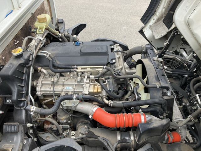 三菱ふそうキャンター平ボディ小型（2t・3t）[写真28]