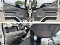 三菱ふそうキャンター平ボディ小型（2t・3t）[写真31]