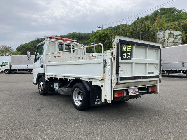 三菱ふそうキャンター平ボディ小型（2t・3t）[写真04]