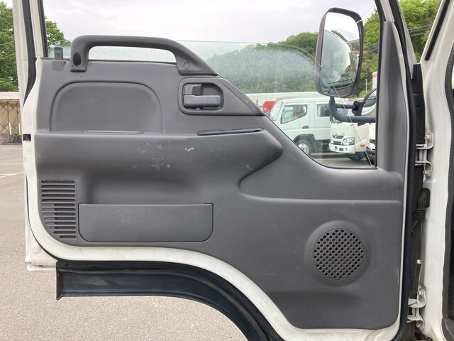 日産アトラスクレーン4段小型（2t・3t）[写真27]